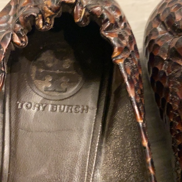 Tory Burch Reva Ballet Flat Doria Snake Print - Picture 3 of 8